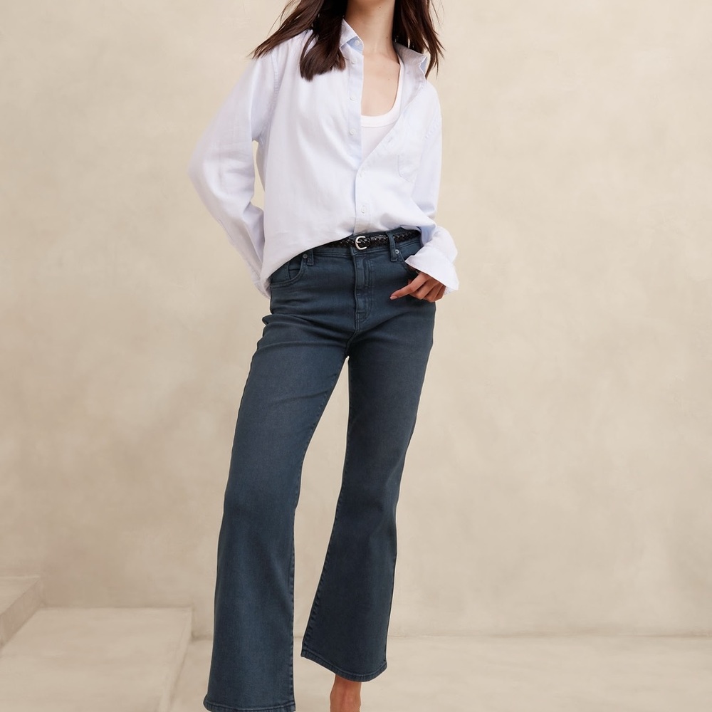 🍌BR High-Rise Bootcut Crop Jean